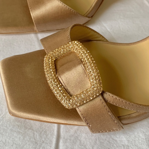 Badgley Mischka Judith Pumps in Clay US9 - Picture 5 of 14